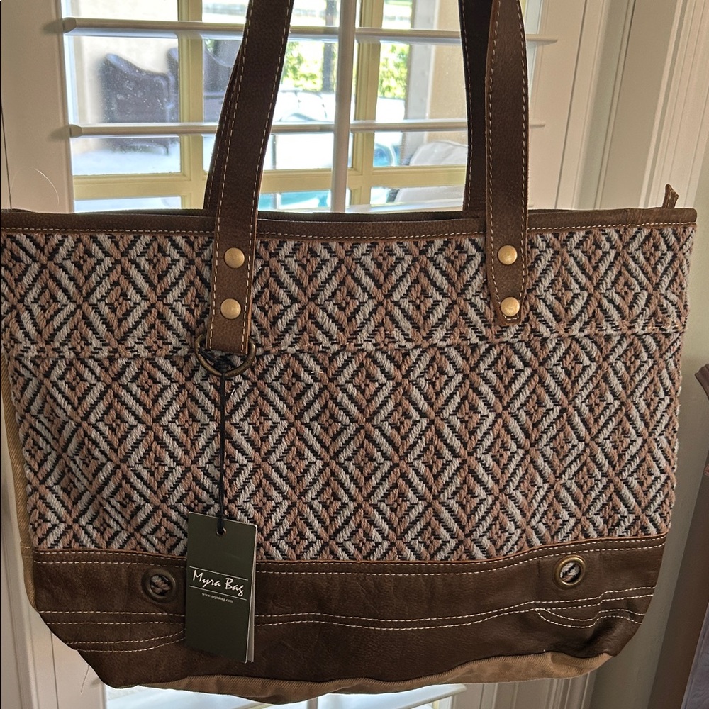 Myra Bag Brown/Cream/Blue Zipper Tote